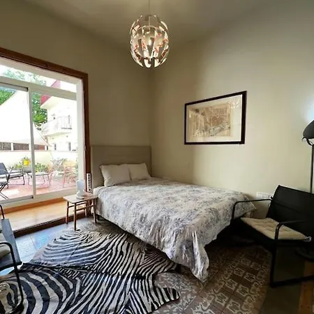 Avec Acces Prive, Terrasse, Piscine Apartament